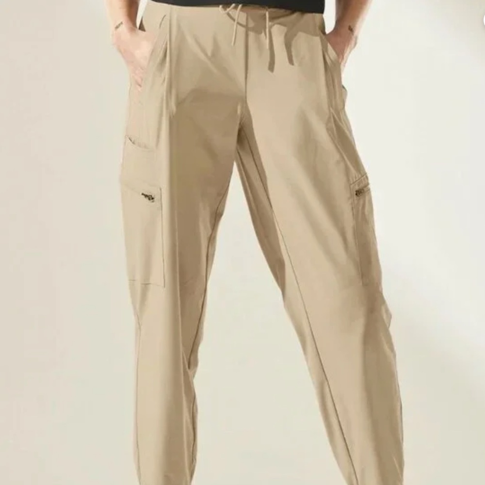 Athleta Venture Travel Pant - Khaki Size 14